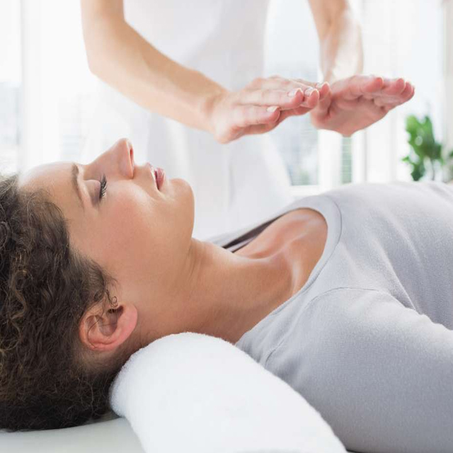 Los Beneficios del Reiki